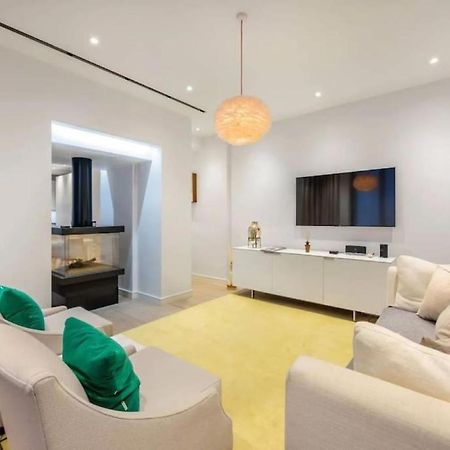 Posh 3 Bedroom Flat With Terrace And Indoor Fireplace In Mayfair, Near Hyde Park London Exterior photo