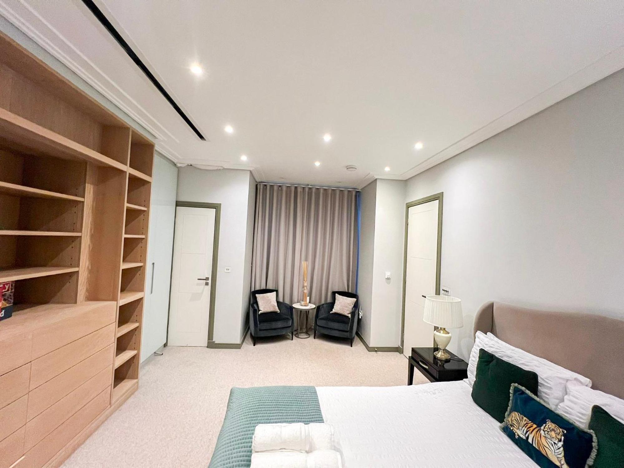 Posh 3 Bedroom Flat With Terrace And Indoor Fireplace In Mayfair, Near Hyde Park London Exterior photo