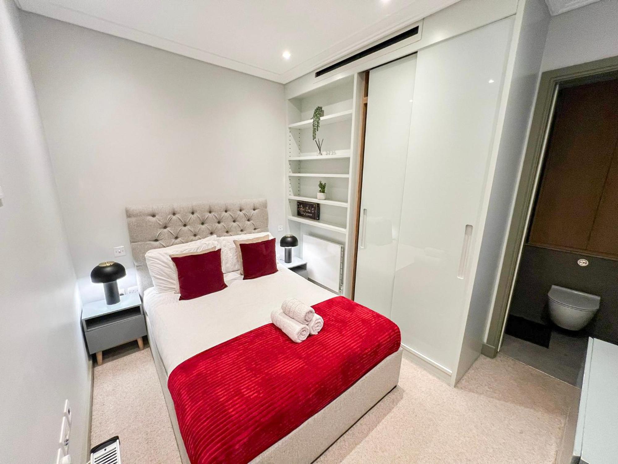 Posh 3 Bedroom Flat With Terrace And Indoor Fireplace In Mayfair, Near Hyde Park London Exterior photo